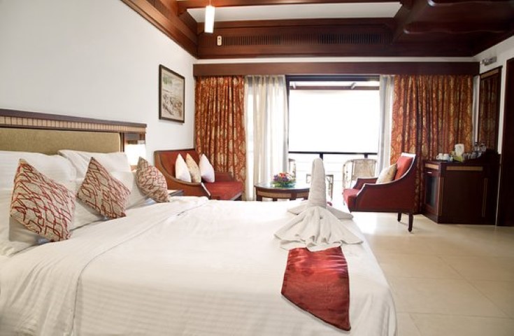 Sterling Lake Palace Alleppey gallery image 2