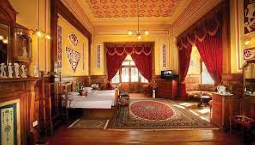 WelcomHeritage Fernhills Royal Palace gallery image 1