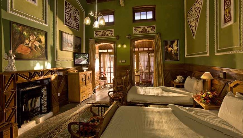 WelcomHeritage Fernhills Royal Palace gallery image 2