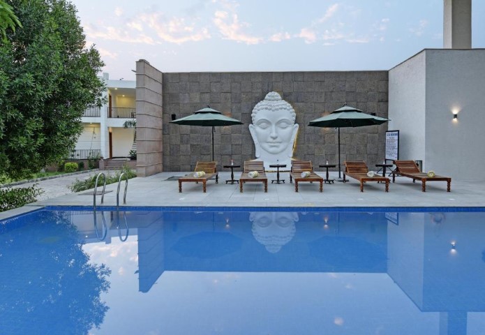 Clarks Safari Ranthambore gallery image 2