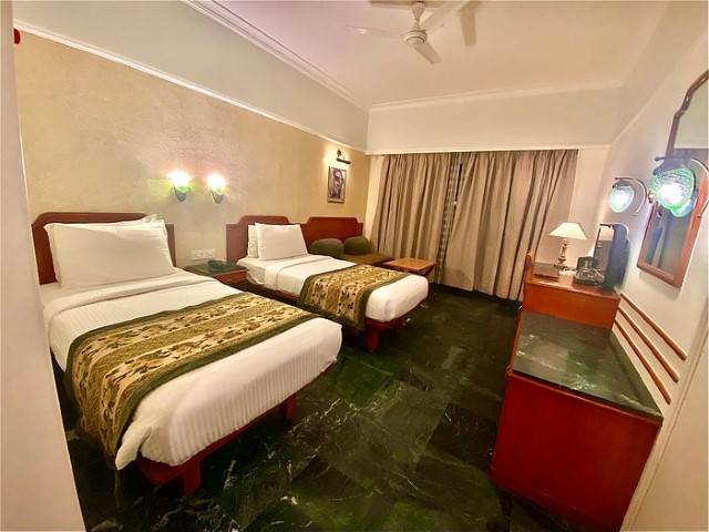 Renest Shraddha Inn - Shirdi gallery image 4