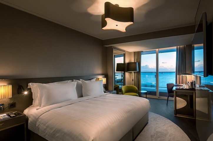 Radisson Blu Hotel Istanbul Ottomare gallery image 5
