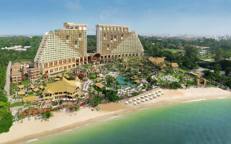 Centara Pattaya Hotel gallery image 1