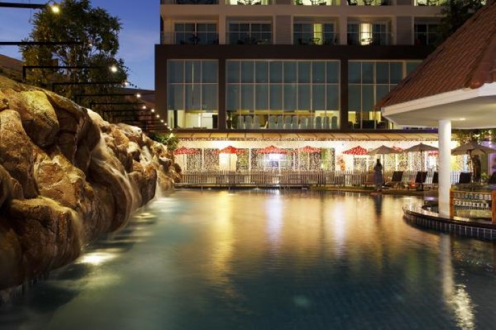 Centara Pattaya Hotel gallery image 2