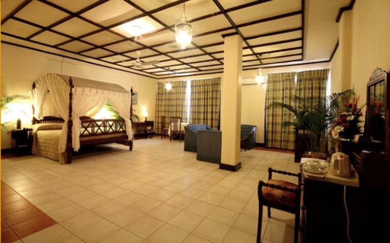 Grand Oriental Hotel gallery image 2