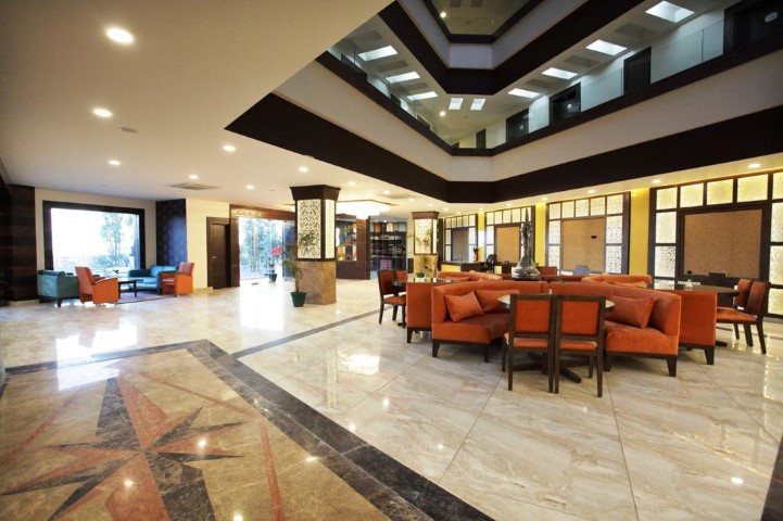 Lemon Tree Hotel, Katra gallery image 3