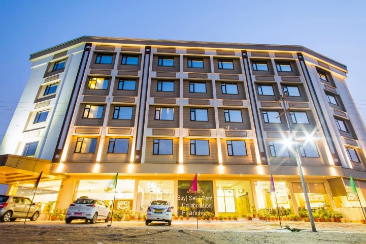 The Grand Sharan katra