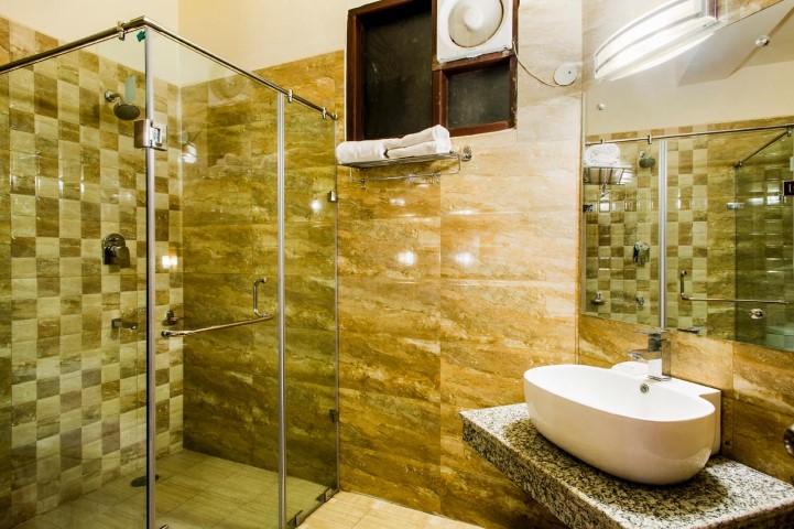 The Grand Sharan katra gallery image 3