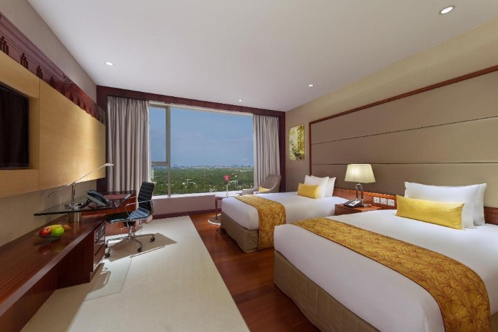 Crowne Plaza Kochi gallery image 1