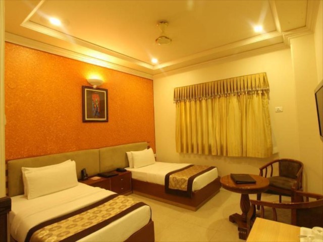 Wingston A Treehouse Hotel - Mathura gallery image 1